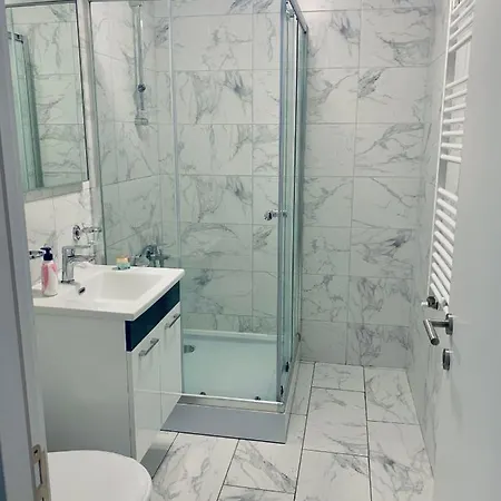 Appartamento Maria Parcare Privata Subterană Bucarest