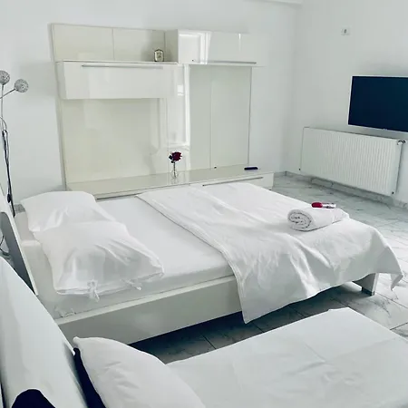 Apartment Apart Studio Maria With Private Parking